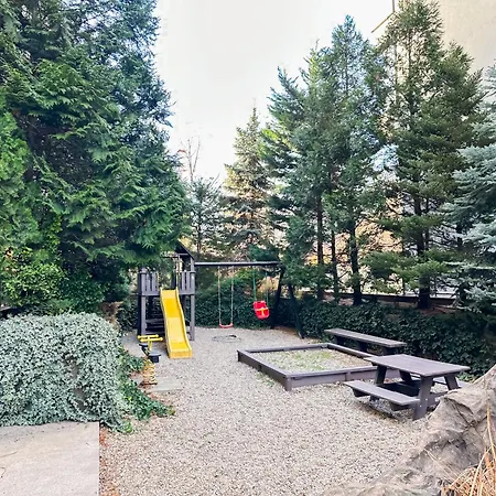 Garden Apartment - Herastrau Park 3Min Walk Bucharest Exterior photo
